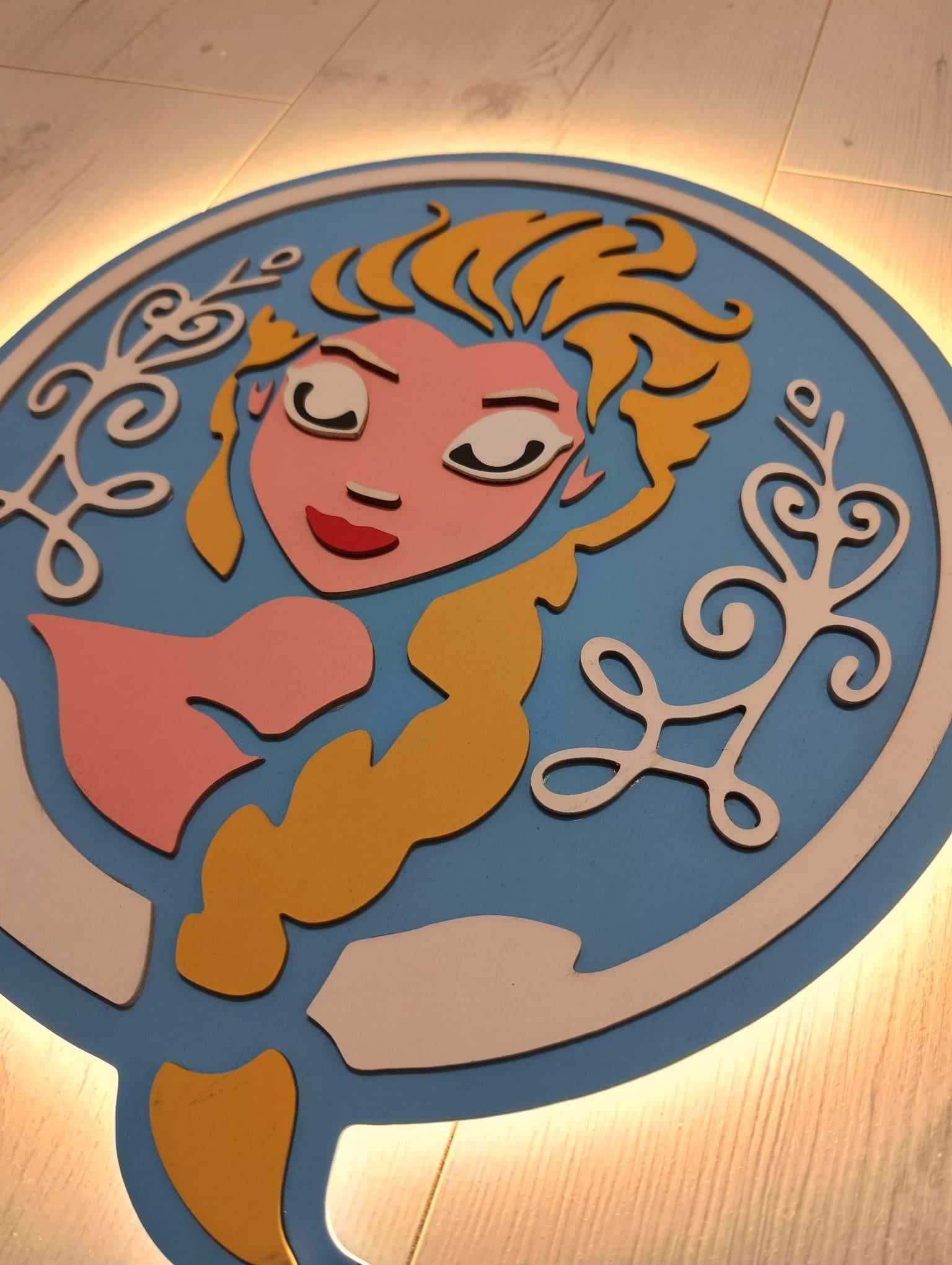 Lampka nocna ''ELSA '' LED drewniana