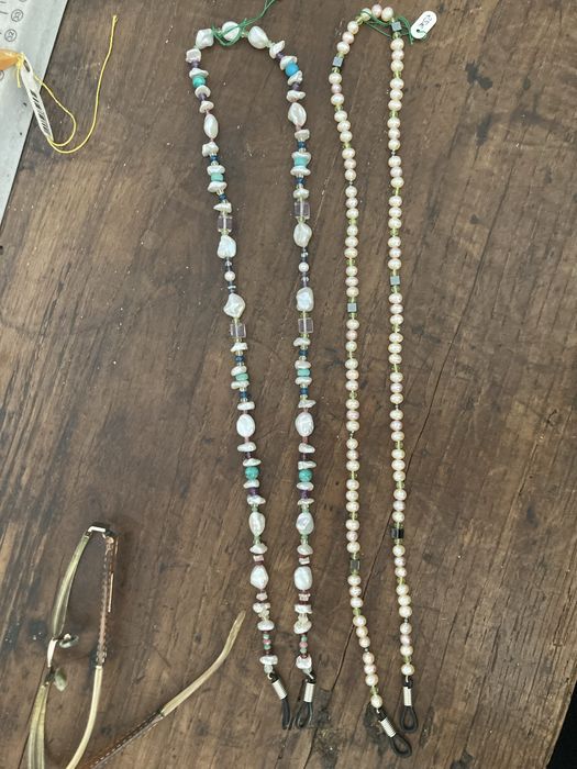 Correntes de oculos novas