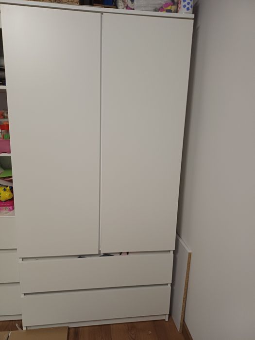Szafa biała wysoka 180 cm