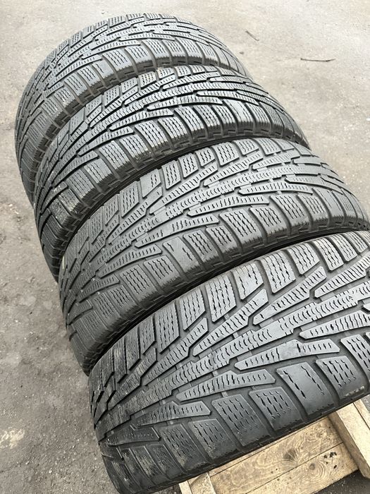 Шини 225 60 18 104R XL Nokian Hakkapeliitta R комплект