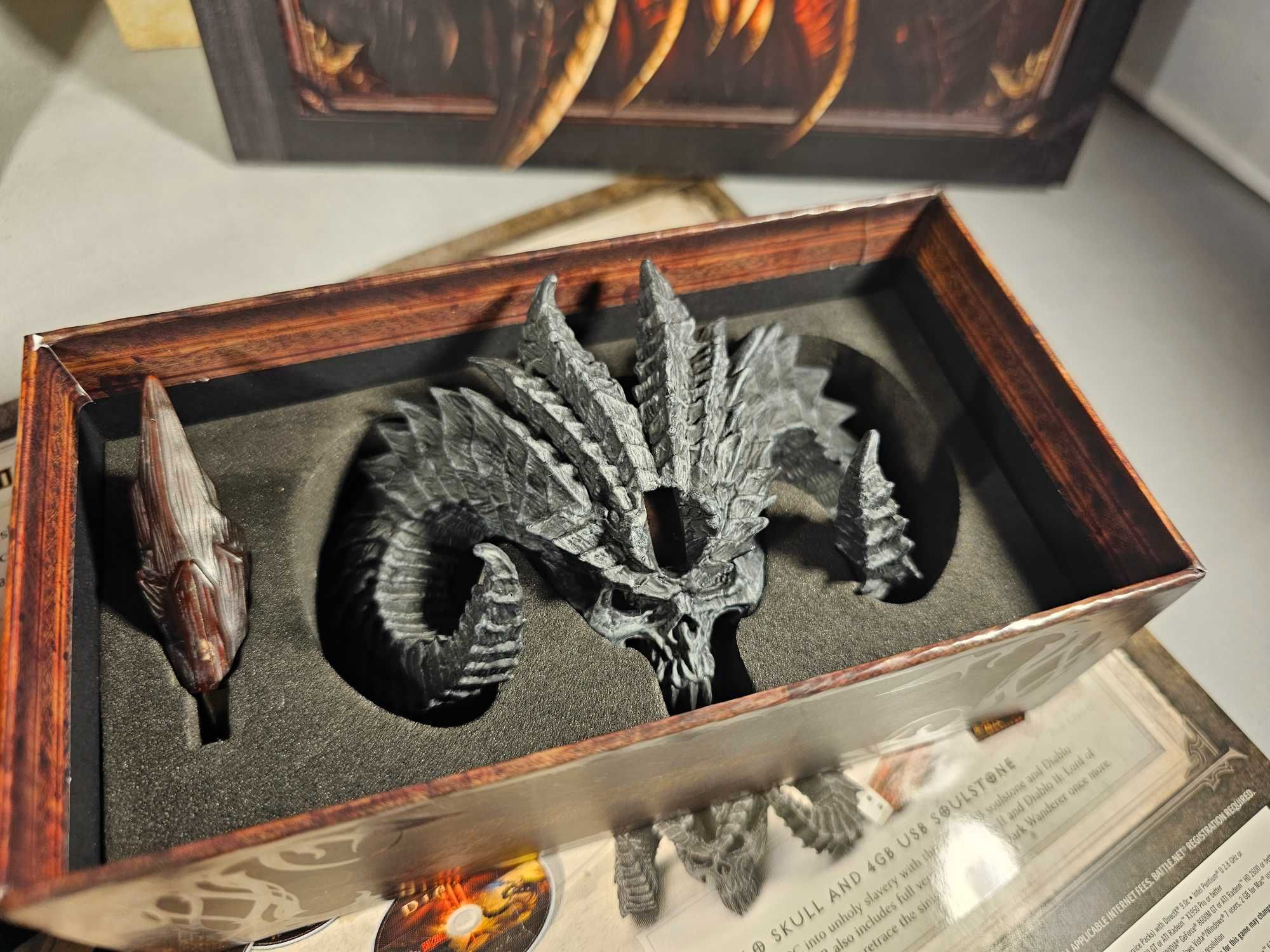 Diablo 3 - Edycja Kolekcjonerska - Kompletna - BOX + Figurka + USB