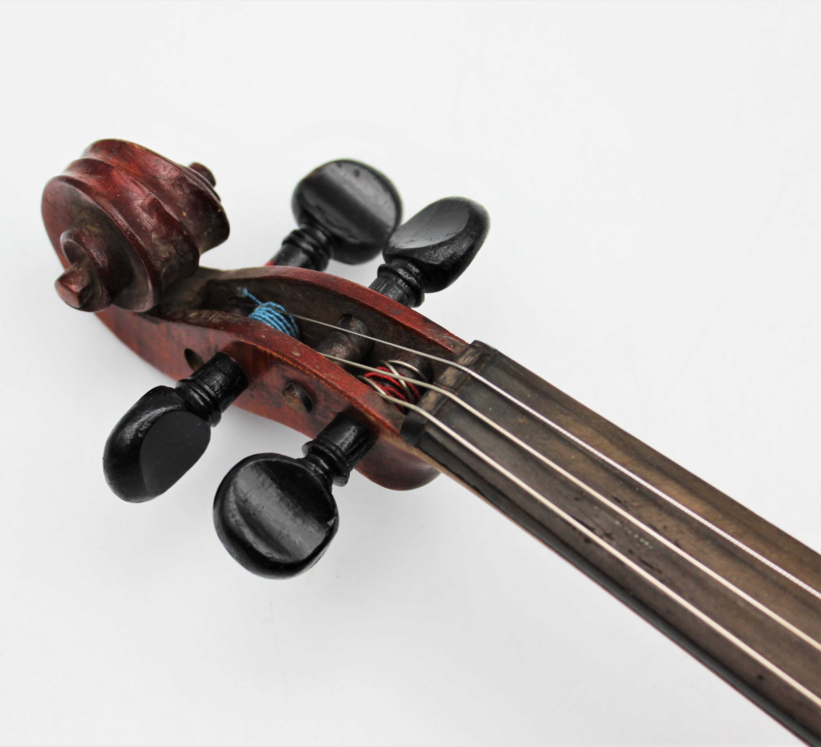 Violino com Estojo e Dois Arcos