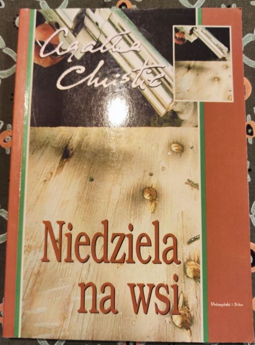 Agatha Christie - 2 tytuły: ' l nie było już nikogo' +' Niedziela na w