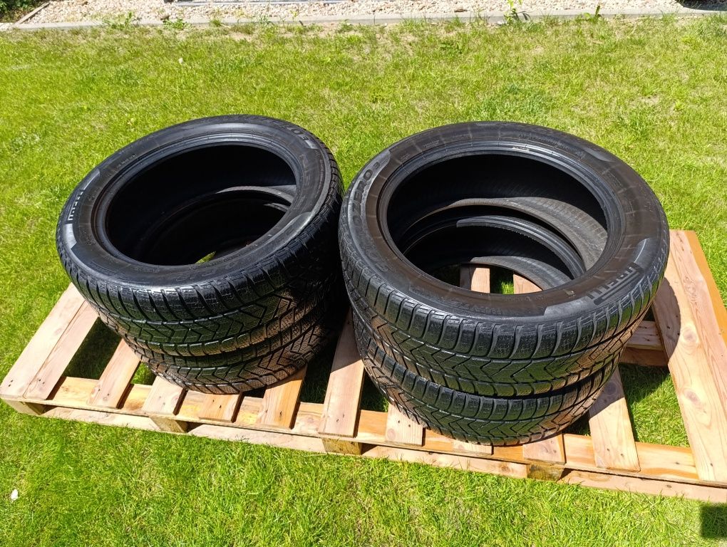 Opony Pirelli 235/50/R18 zimowe
