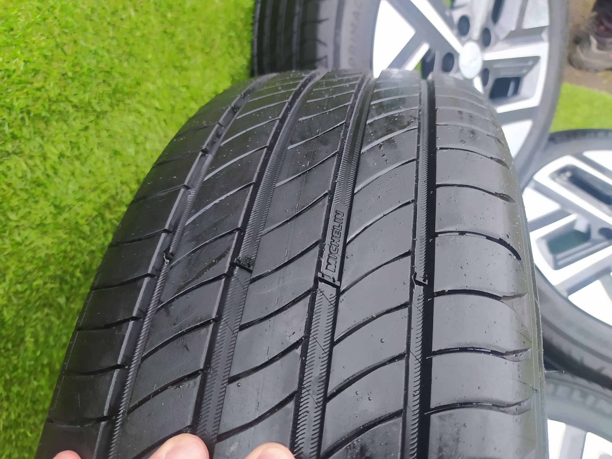 Felgi koła Hyundai KONA 215/55 R17 Lato J Nowe