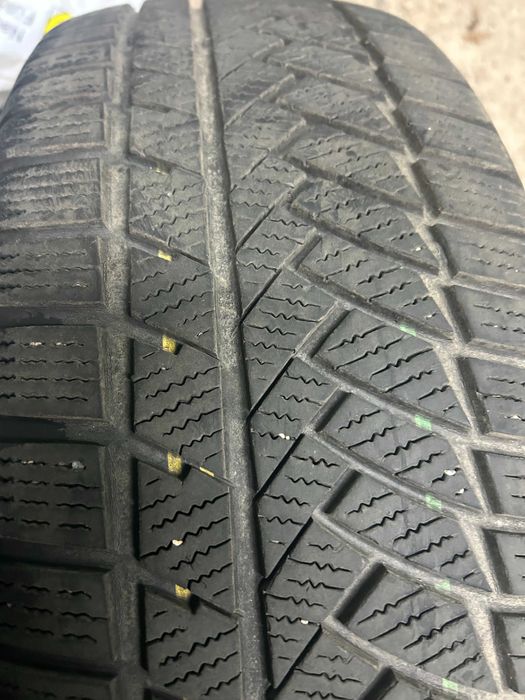 Opony zimowe 235/55R19