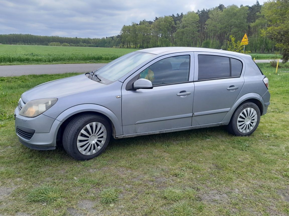 Opel astra H 1.9CDTI 100KM