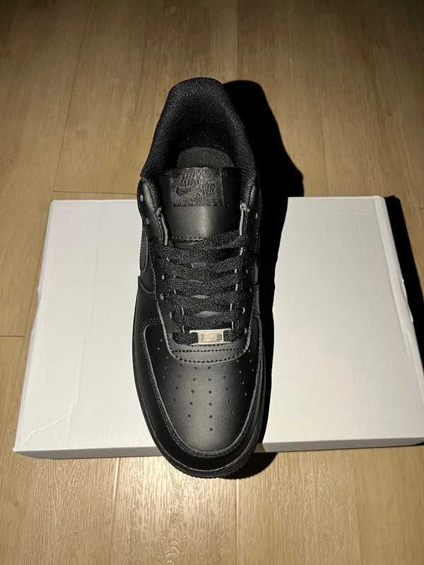 Czarny|Sportowe-Damskie Nike AirForce 1 UnisexTrampki 36
