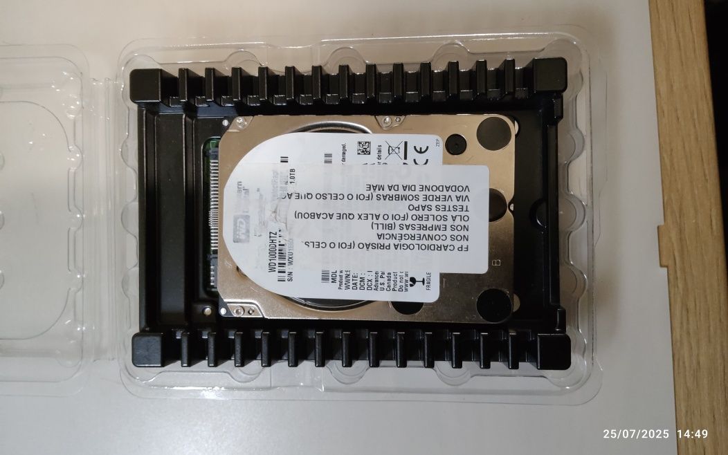 Disco de 2.5" e 1TB com caddy de 3.5" Western Digital Velociraptor