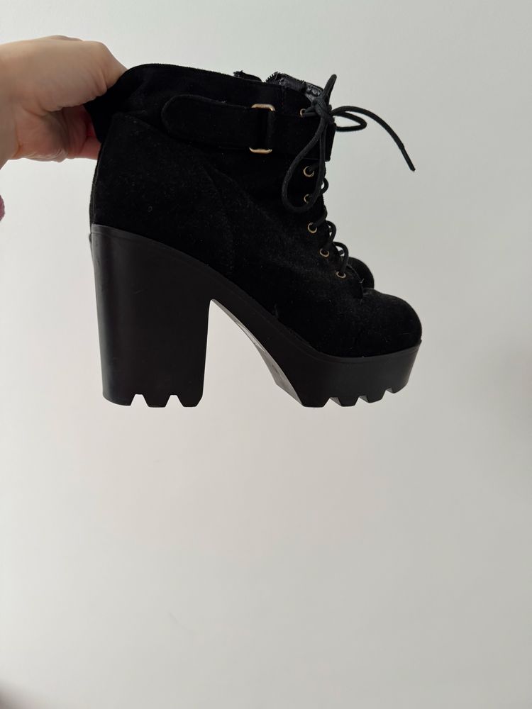 Buty botki czarne