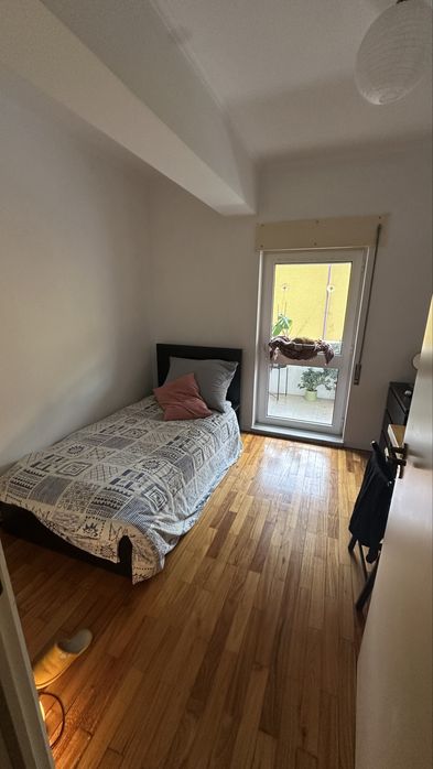 Alugo quarto zona do Beato - Lisboa