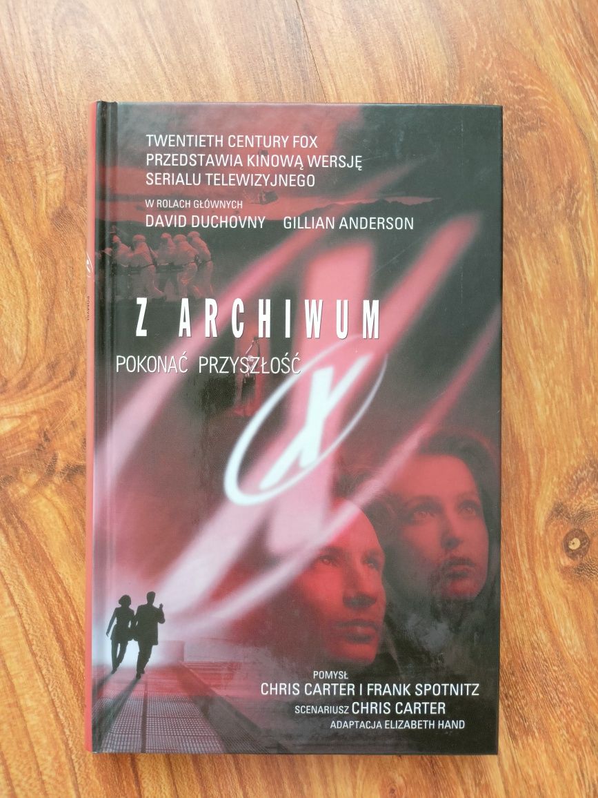 Z Archiwum X. Książka . Stan idealny.