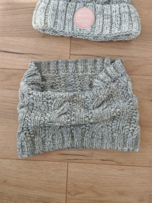 Komplet zimowy czapka + komin dla dziewczynki