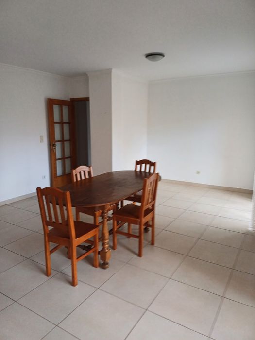 Alugo T2 - Fonte do Leite