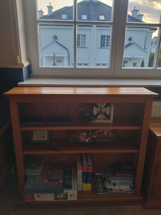 Komplet mebli drewnianych