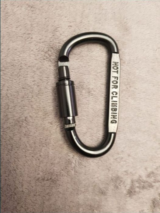 Zatrzaśnik aluminiowy karabińczyk zakręcany 2 sztuki.
