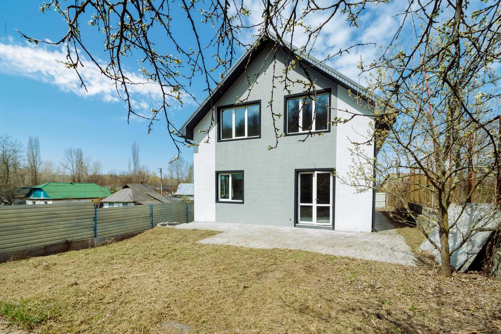 Без% Продаж сучасного будинку на березі Дніпра в Халеп"я Обухівський р