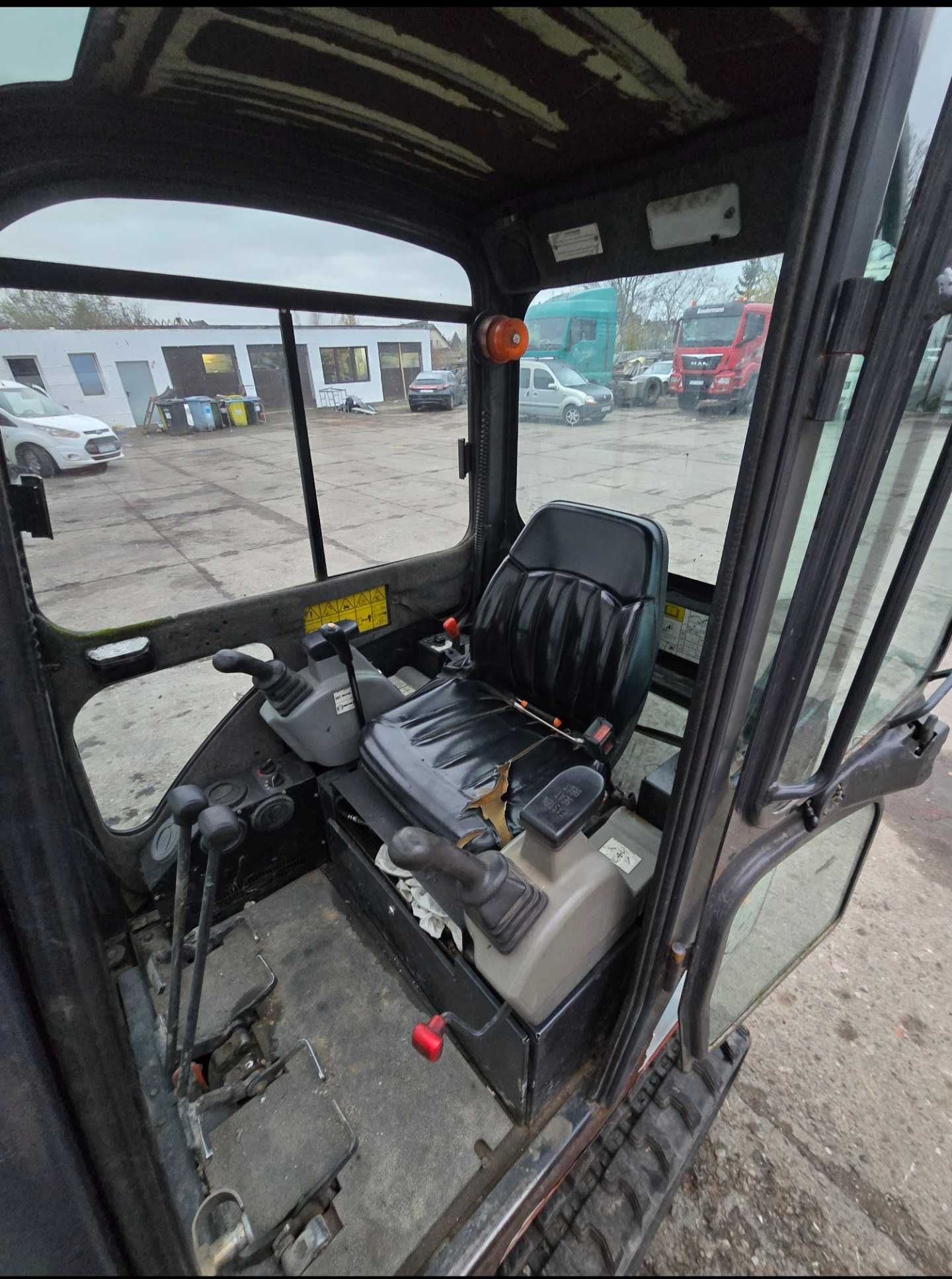Sprzedam minikoparkę BOBCAT 321