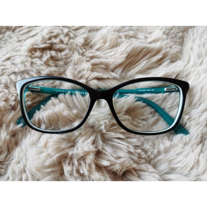 Oprawy korekcyjne Tommy Hilfiger