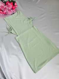 Zielona sukienka prążkowana rozmiar 38 Nasty Gal