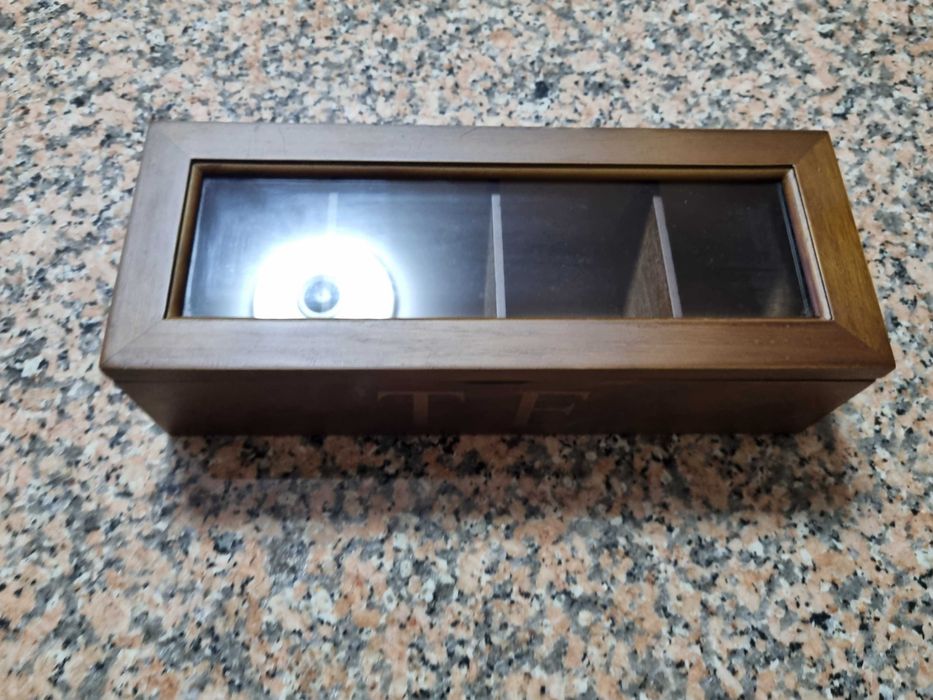 Caixa de chá em madeira