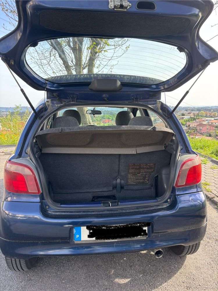Toyota yaris 1.0 económico