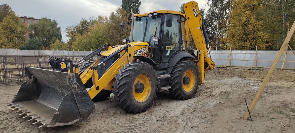 Послуги екскаватора навантажувача JCB 4