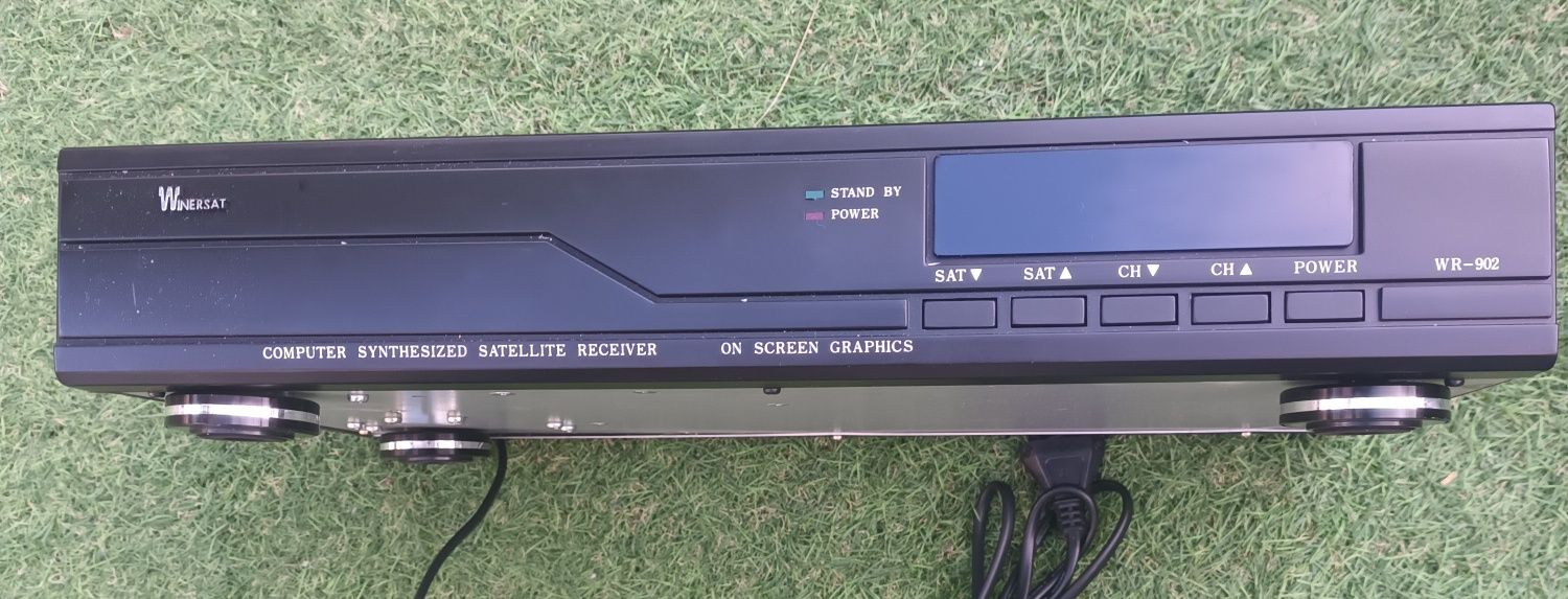 computer synthesized sattelite receiver
