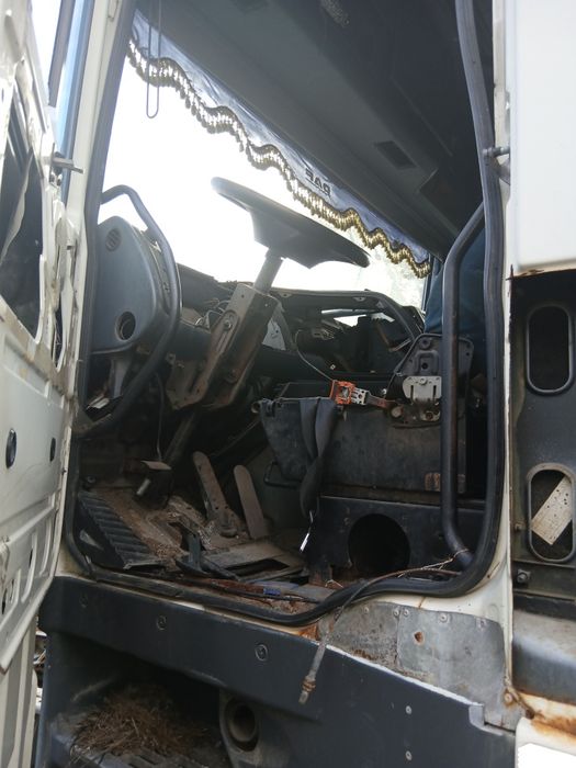 автомобіль DAF95 xf 430