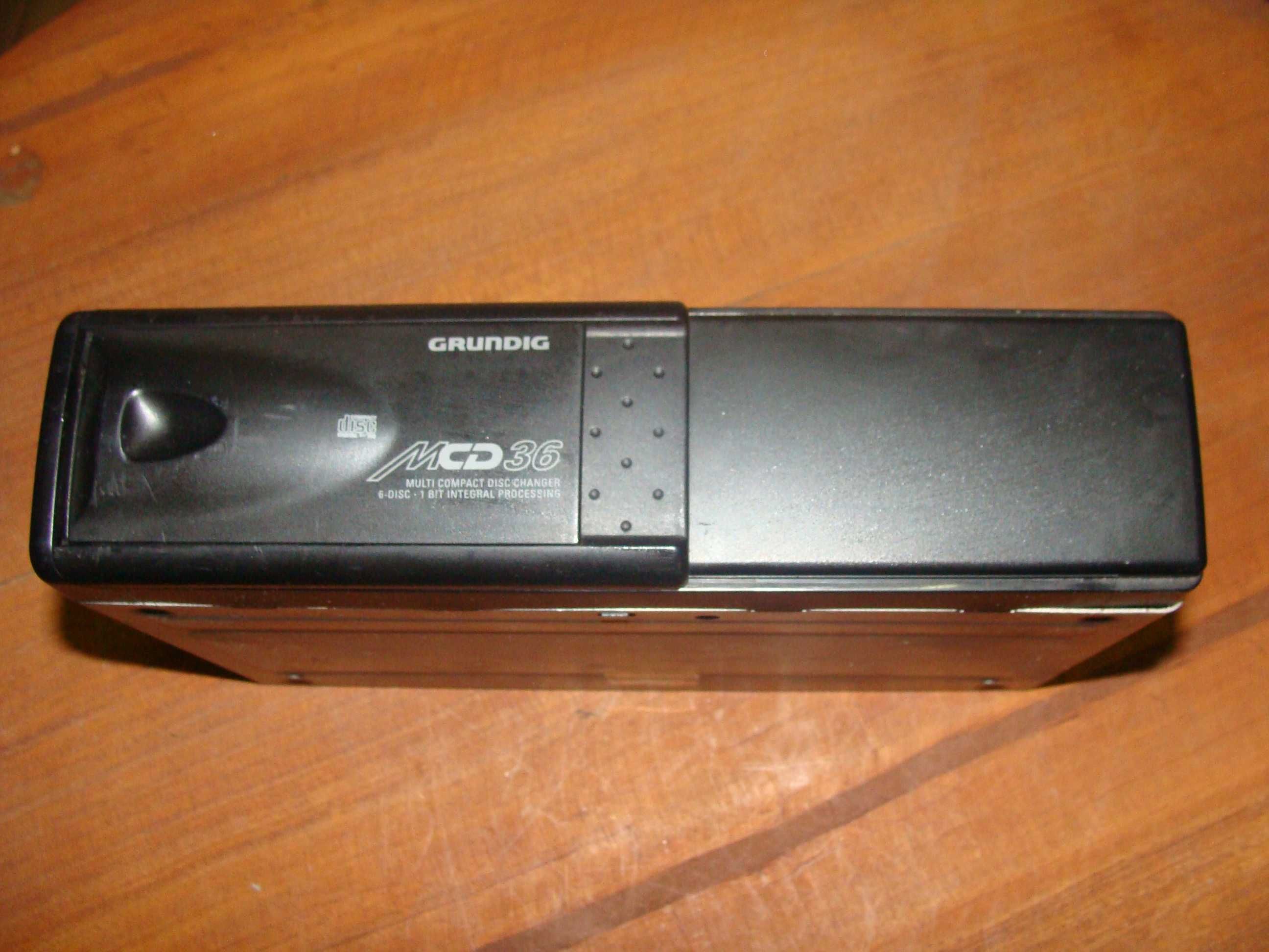 Grundig Compact Disc - MCD 36 - 6 disc