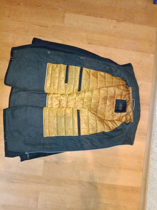 Куртка демисезонна німецького бренду Bugatti .