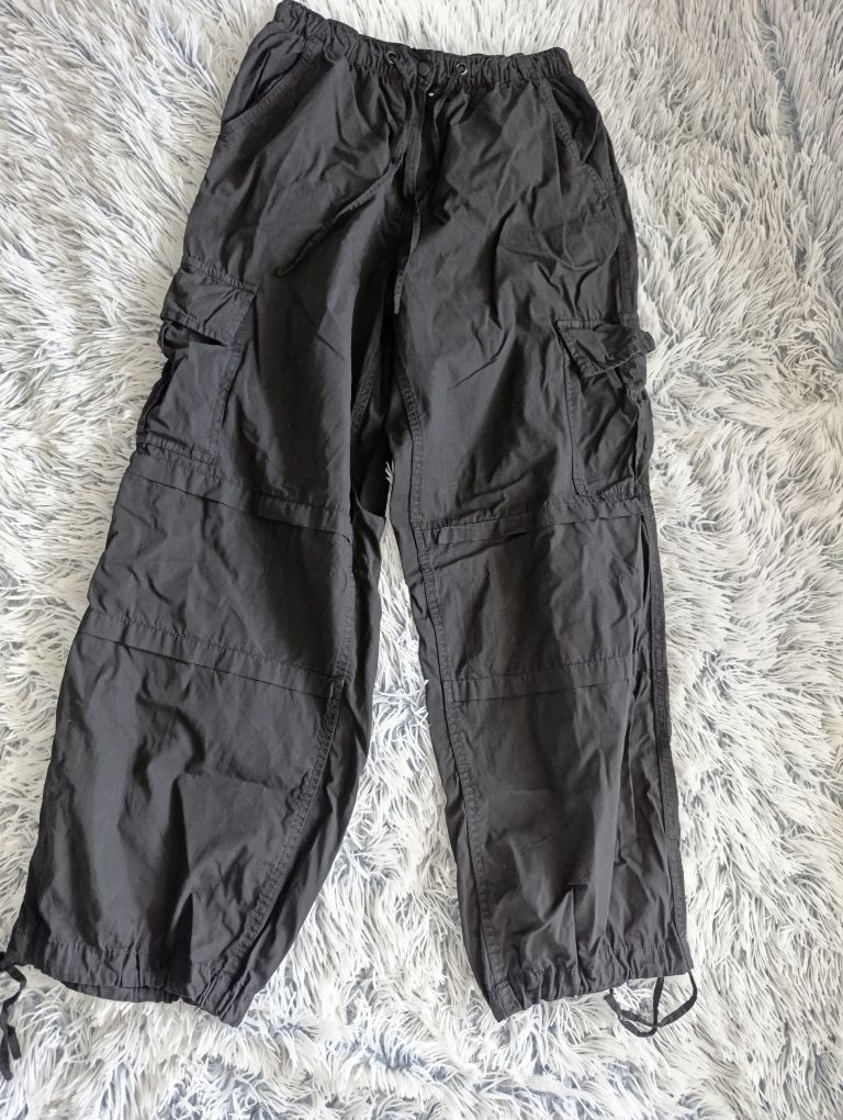 Spodnie Cropp 38