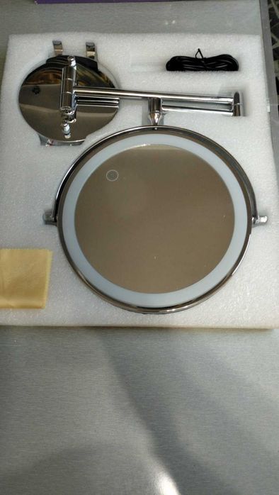 Дзеркало для макіяжу з лед підсвіткою