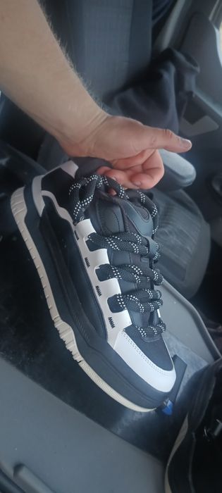 Buty marki Bershka roz.43