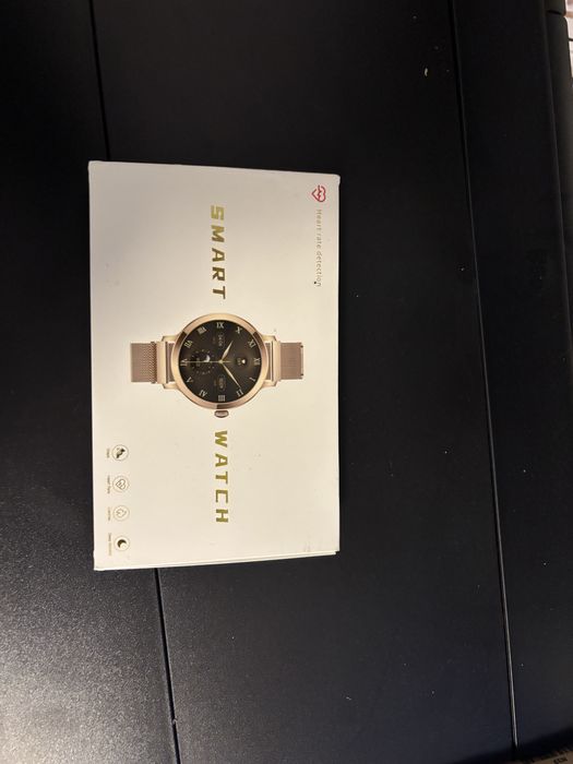 Smartwatch com Bracelete Metálica – Novo na Caixa