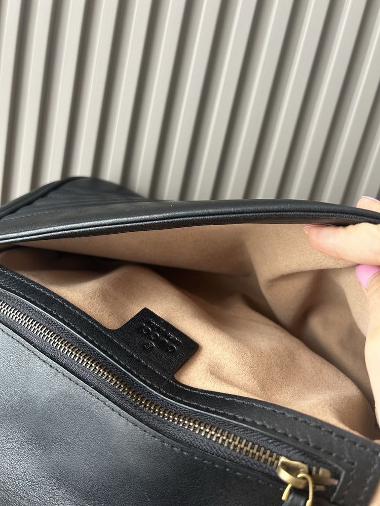 Torebka gucci marmont small czarna stan idealny