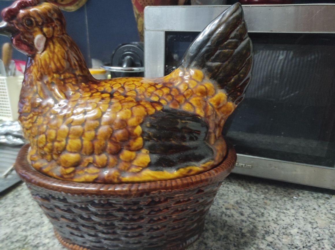 Galinha louça das Caldas