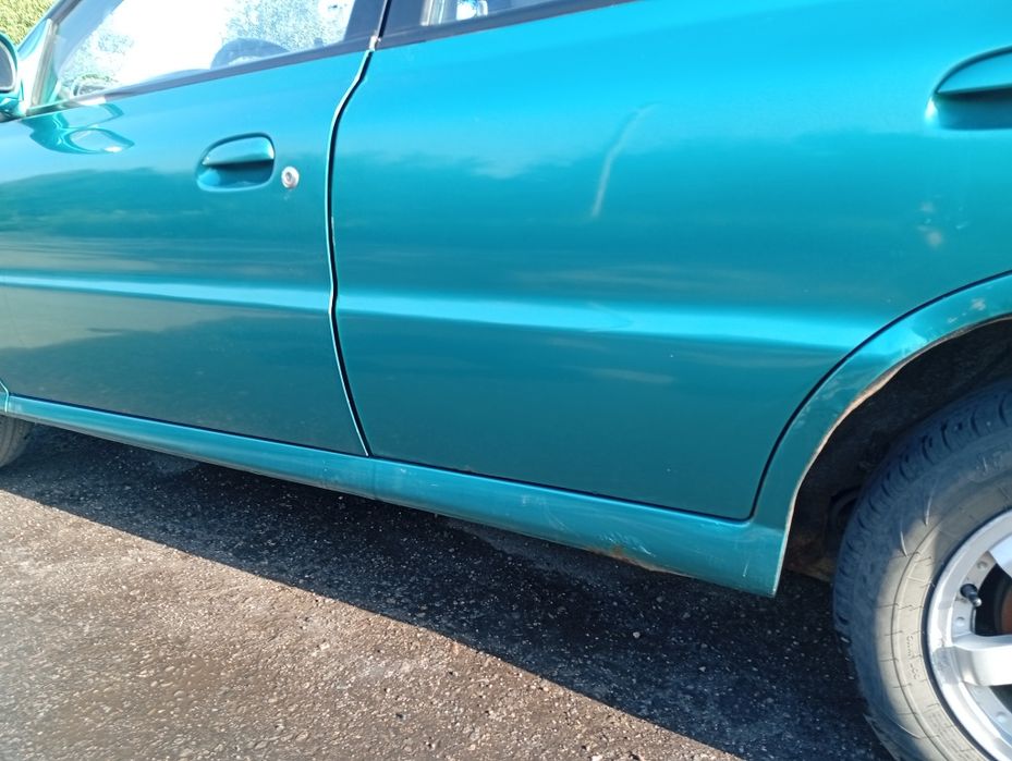 Продам економне авто Kia Rio 1.3 бензин 2000 року