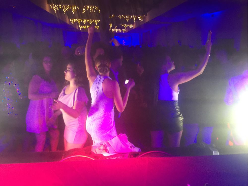 Dj eventos com som e luz
