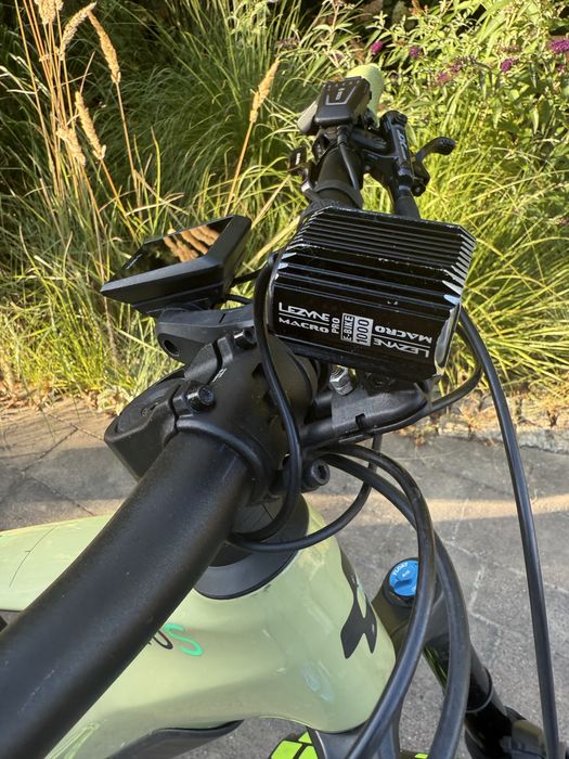 Rower elektryczny stereo hybrid 140S Cube