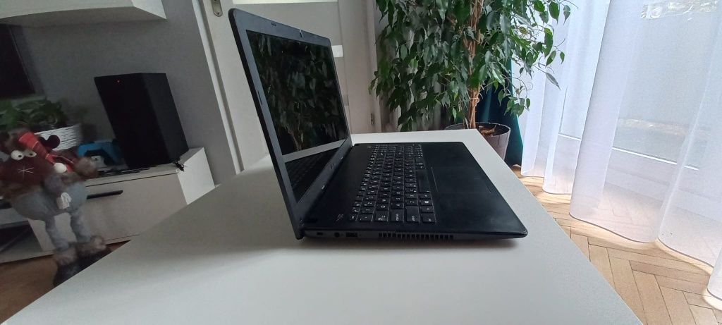 Laptop asus x501a