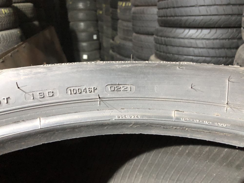 225/55R18 Bridgestone 4-шт 21г Шиномонтаж-Protector