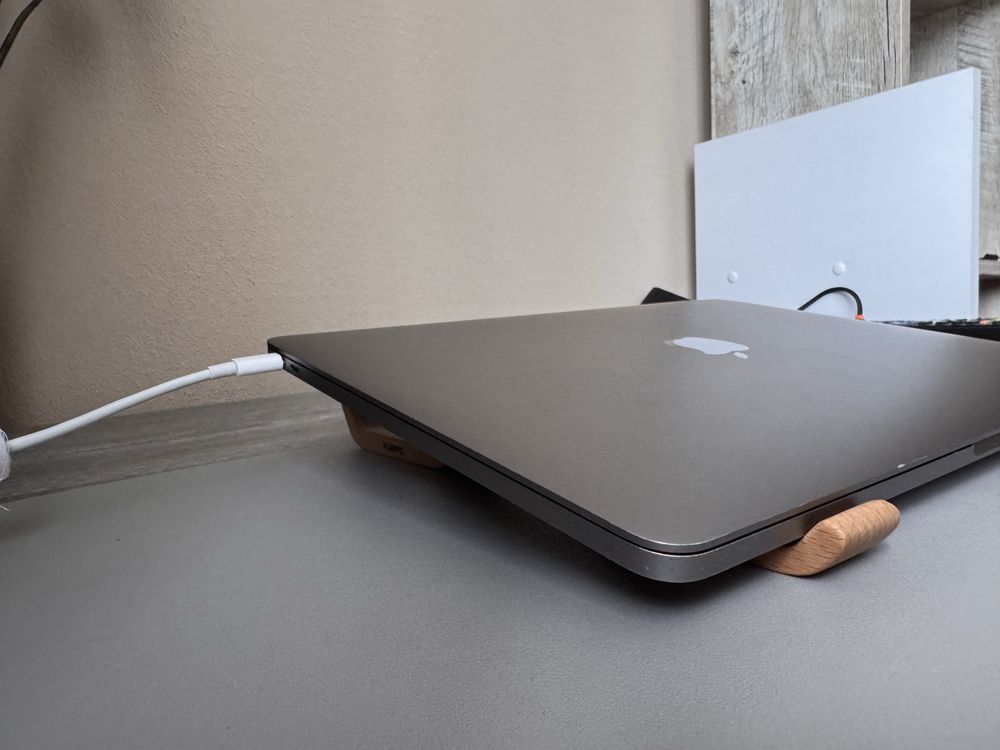 MacBook Pro 2017 13’ i5 - 256гб