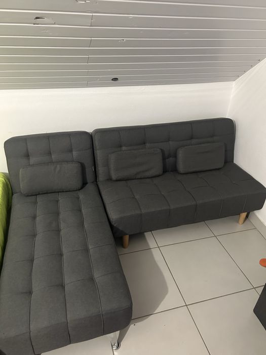 Sofá-cama moderno cinzento escuro