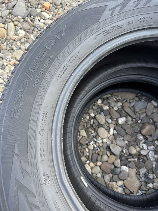 235/65/17 Nokian Tyres WR SUV4