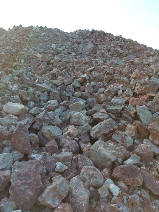 Gruz kruszony z transportem