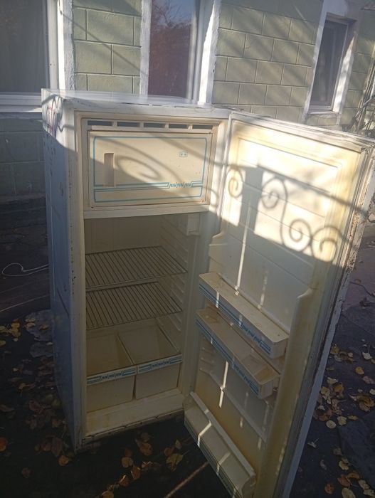 Рабочий холодильник