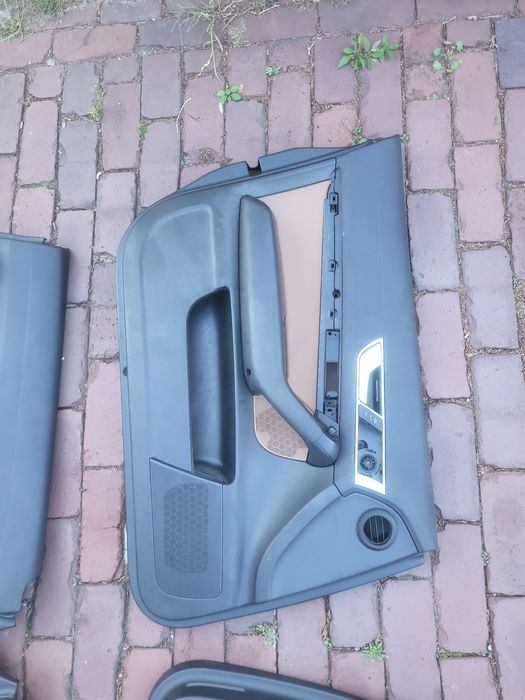 Boczki tapicerka Audi A6 C6 4F