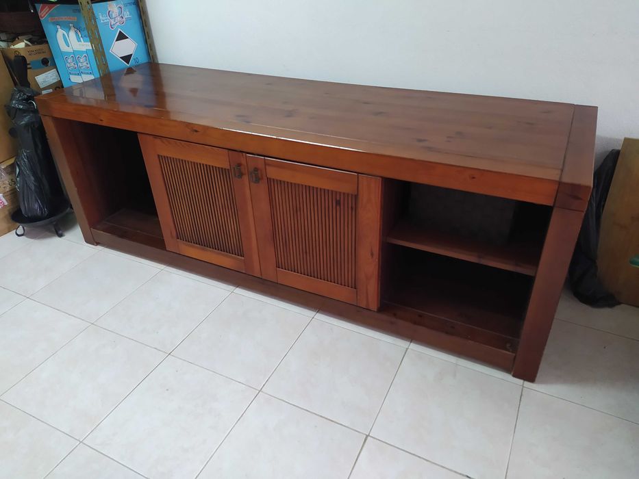 Móvel para televisão