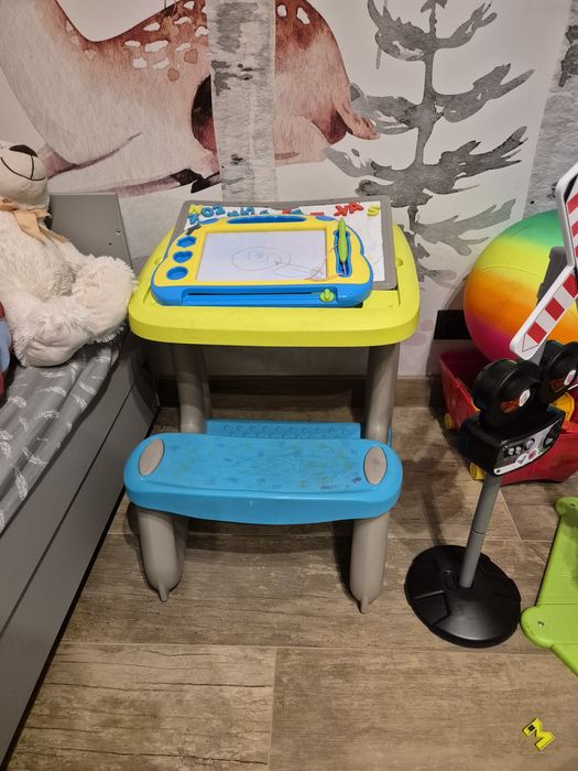 Ławeczka dla dziecka plus tablica edukacyjna